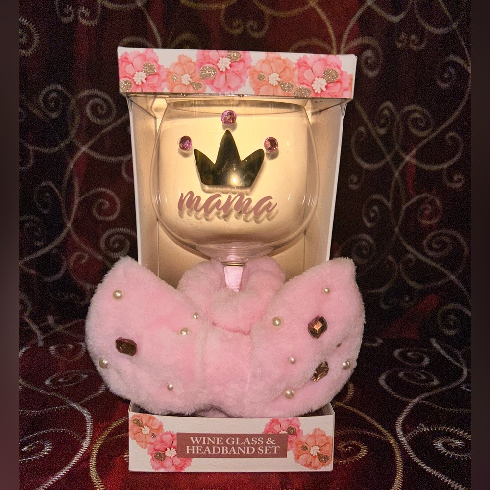 MOTHERS DAY Wine glass and Spa Headband Set NIB Mother’s Day Birthday Gift